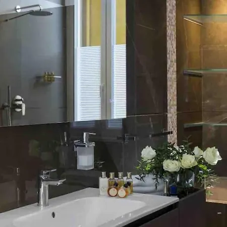 Vatican Rhapsody Apartment *